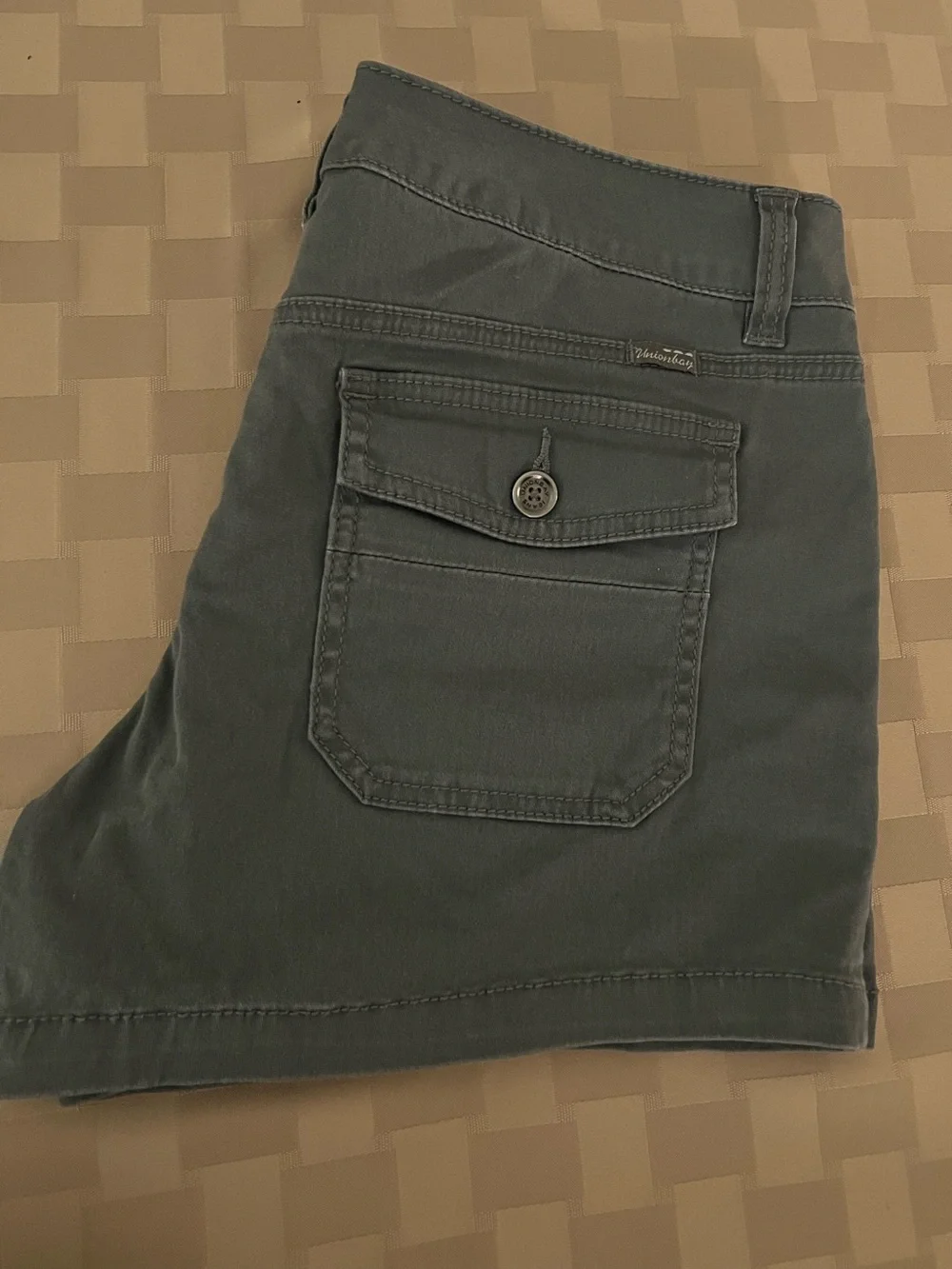 NWT Unionbay Delaney Stretch Green Shorts 9
